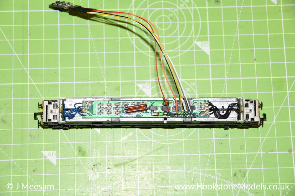 Fit DCC decoder to Graham Farish DCC ready PCB