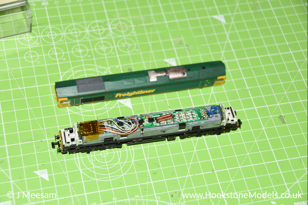 Fit DCC decoder to Graham Farish DCC ready PCB