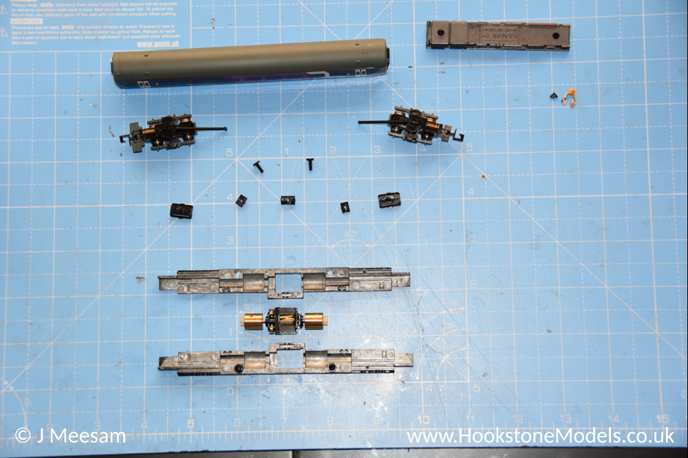 Convert Graham Farish Class 158 split chassis to DCC