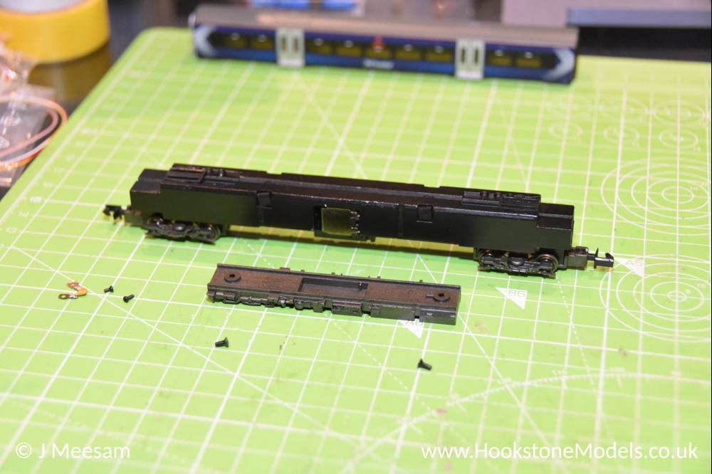 Convert Graham Farish Class 170 split chassis to DCC