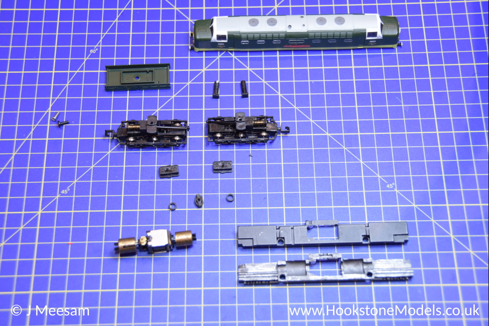 Convert Graham Farish Class 55 Deltic split chassis to DCC