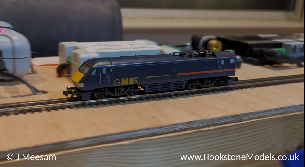 Convert Graham Farish split chassis Class 91 to DCC