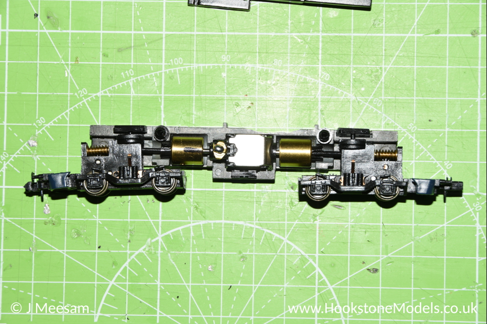 Convert Graham Farish split chassis Class 91 to DCC