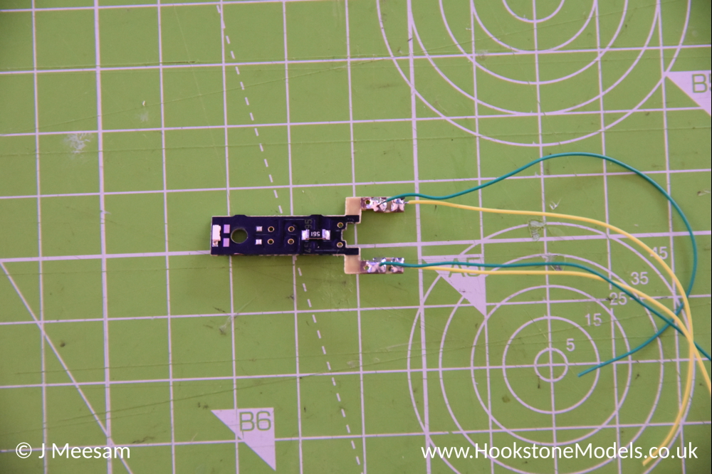 Convert Kato Class 800 directional lights to DCC