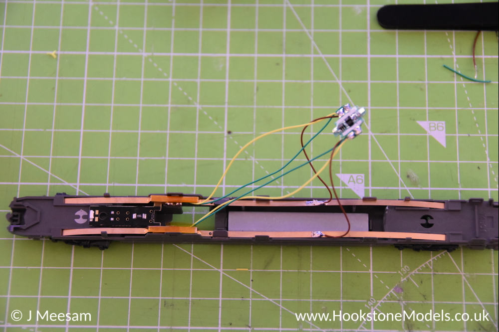 Convert Kato Class 800 directional lights to DCC