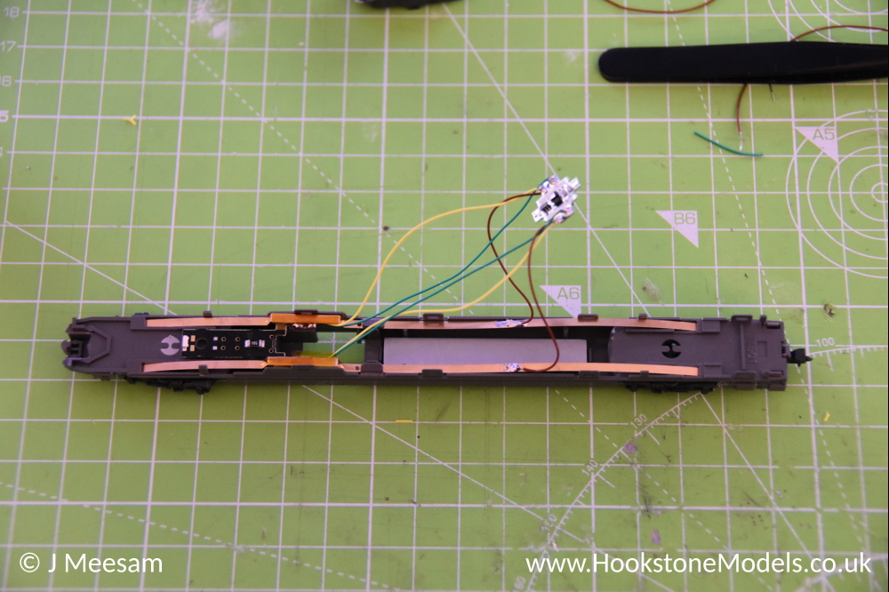 Convert Kato Class 800 directional lights to DCC