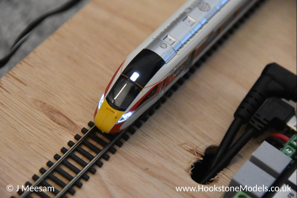 Convert Kato Class 800 directional lights to DCC