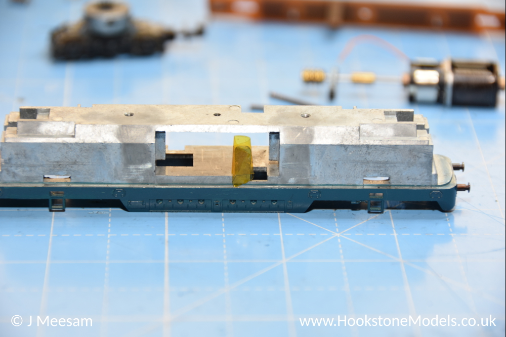 Convert Minitrix Class 42 Warship to DCC